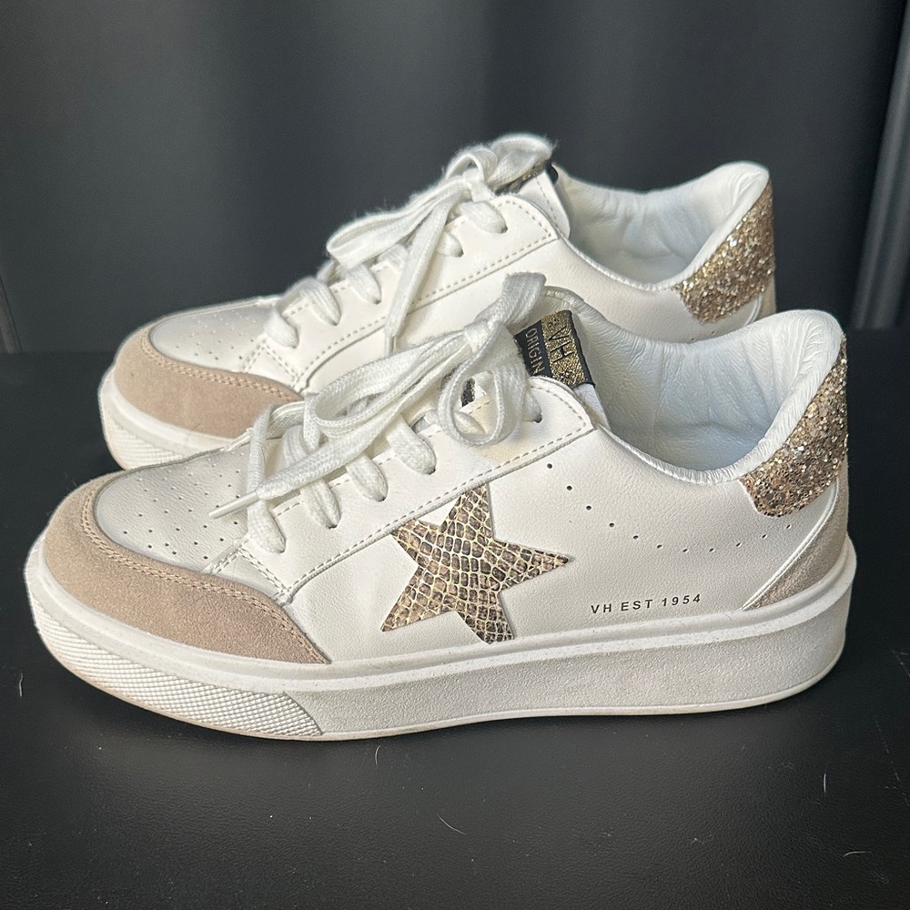 Vintage Havana White and Gold Sneakers